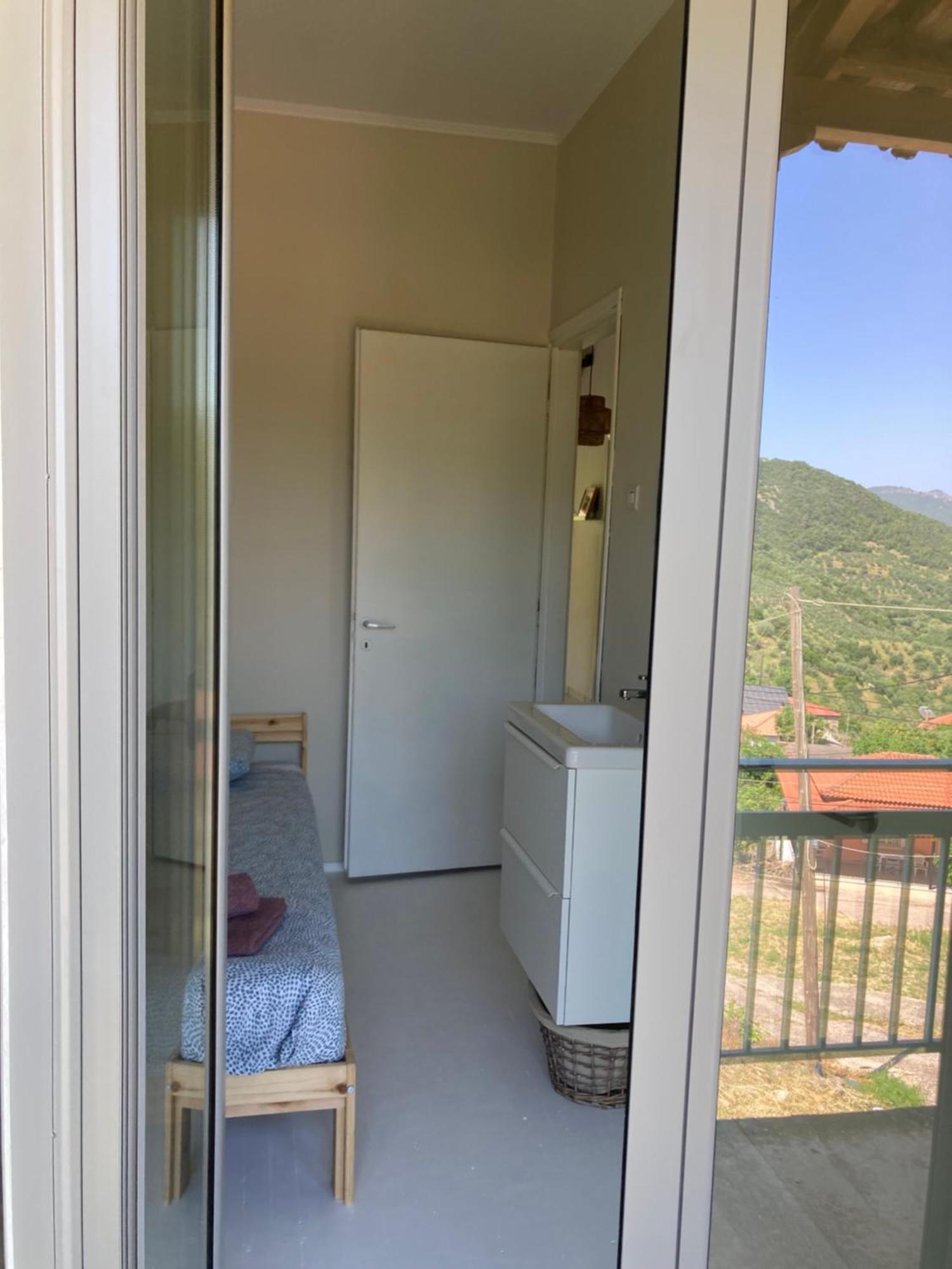 Au Son Des Cloches Villa Zacharo Exterior photo