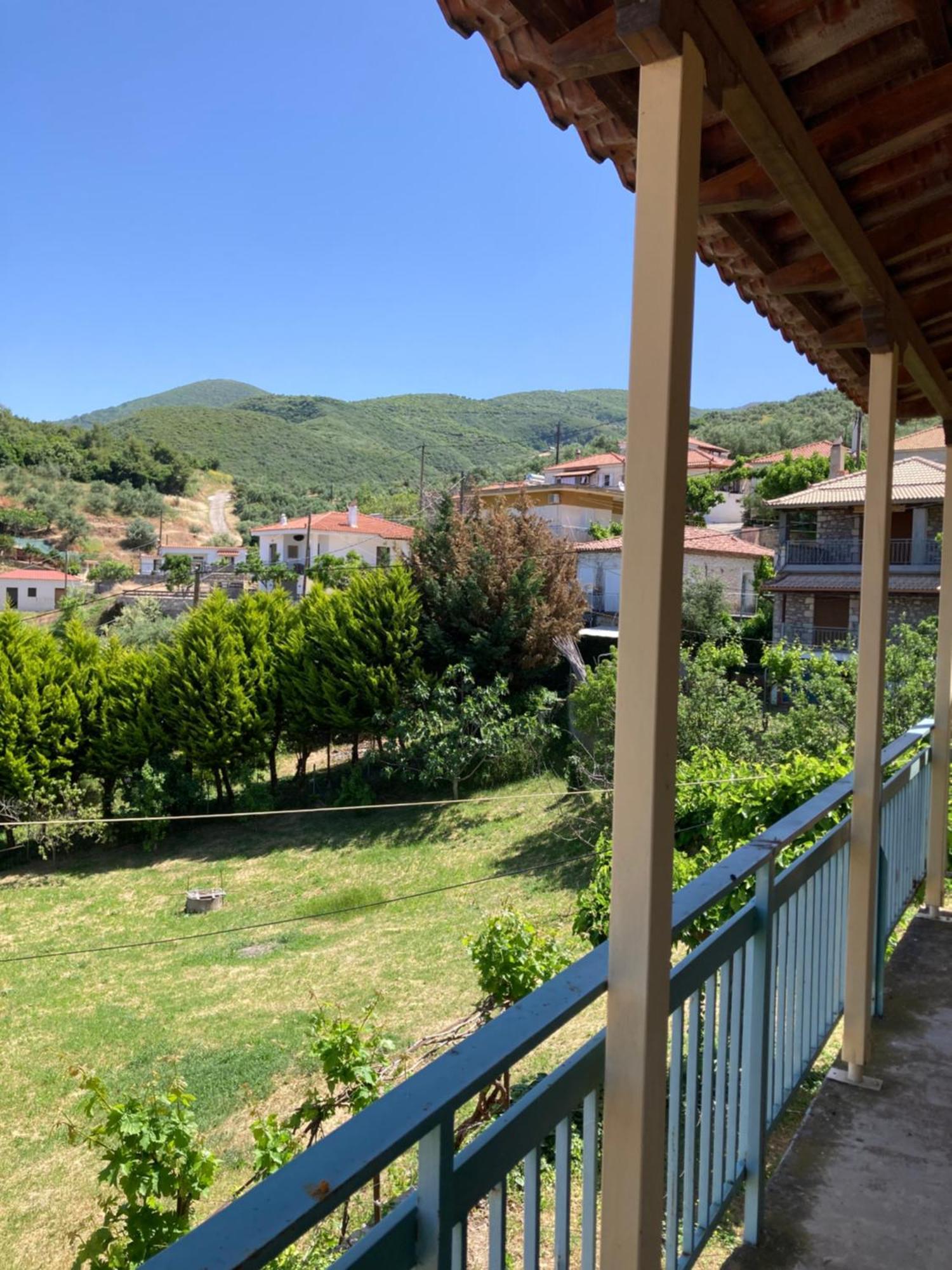 Au Son Des Cloches Villa Zacharo Exterior photo