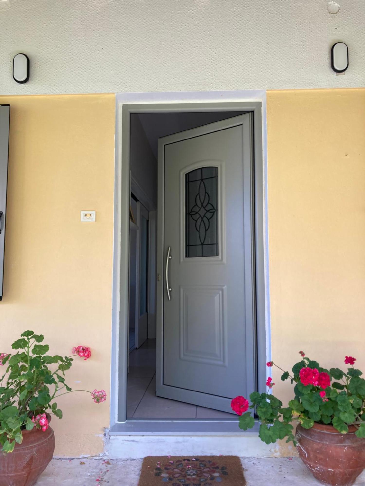 Au Son Des Cloches Villa Zacharo Exterior photo