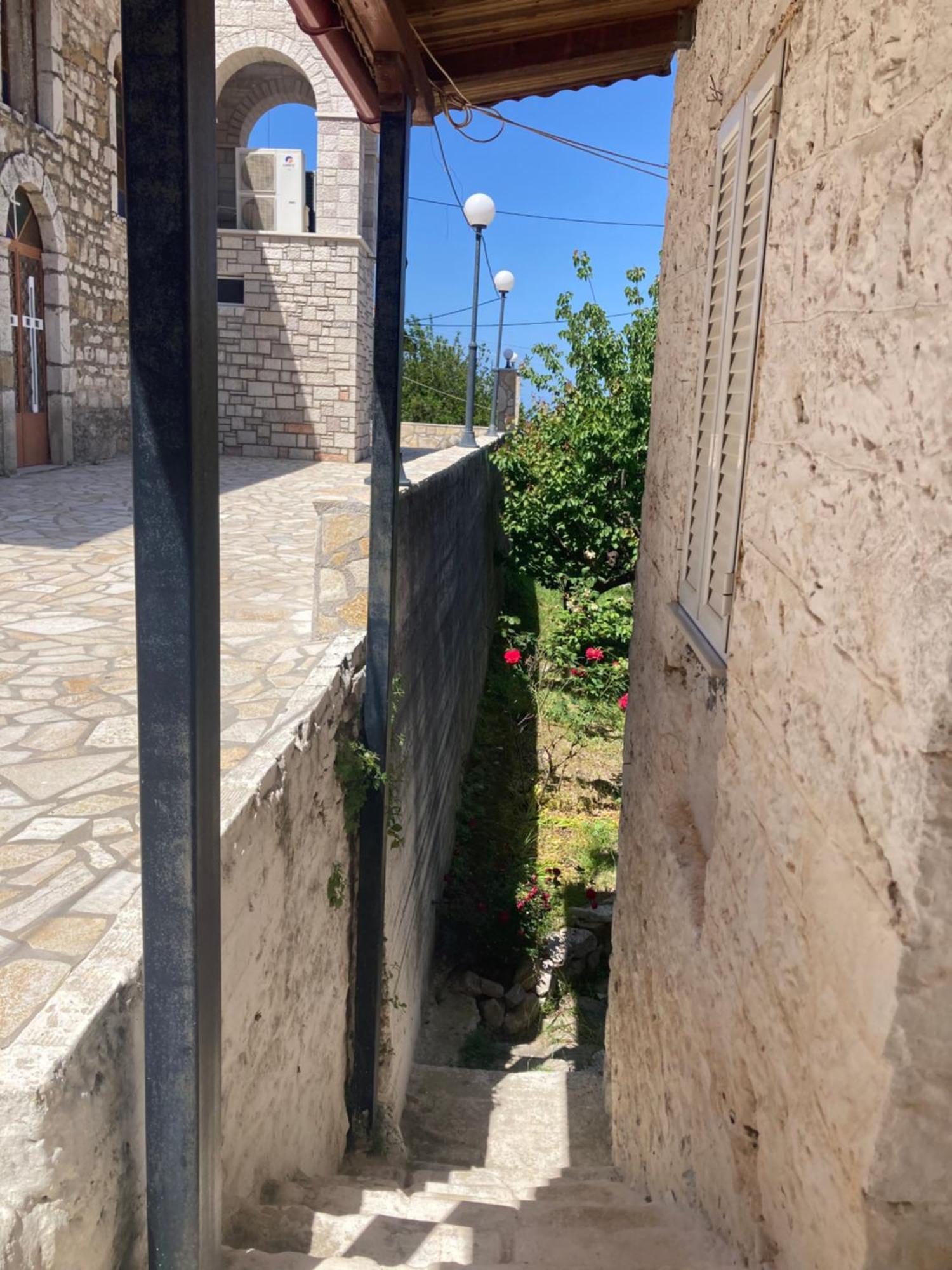 Au Son Des Cloches Villa Zacharo Exterior photo
